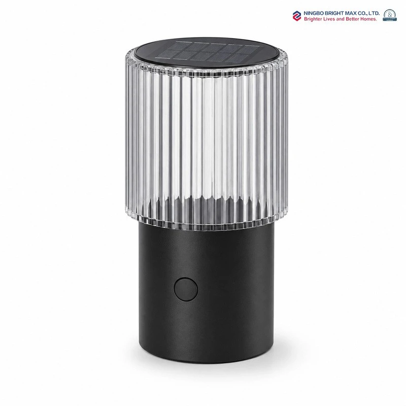Ribbed Solar Table Lamp